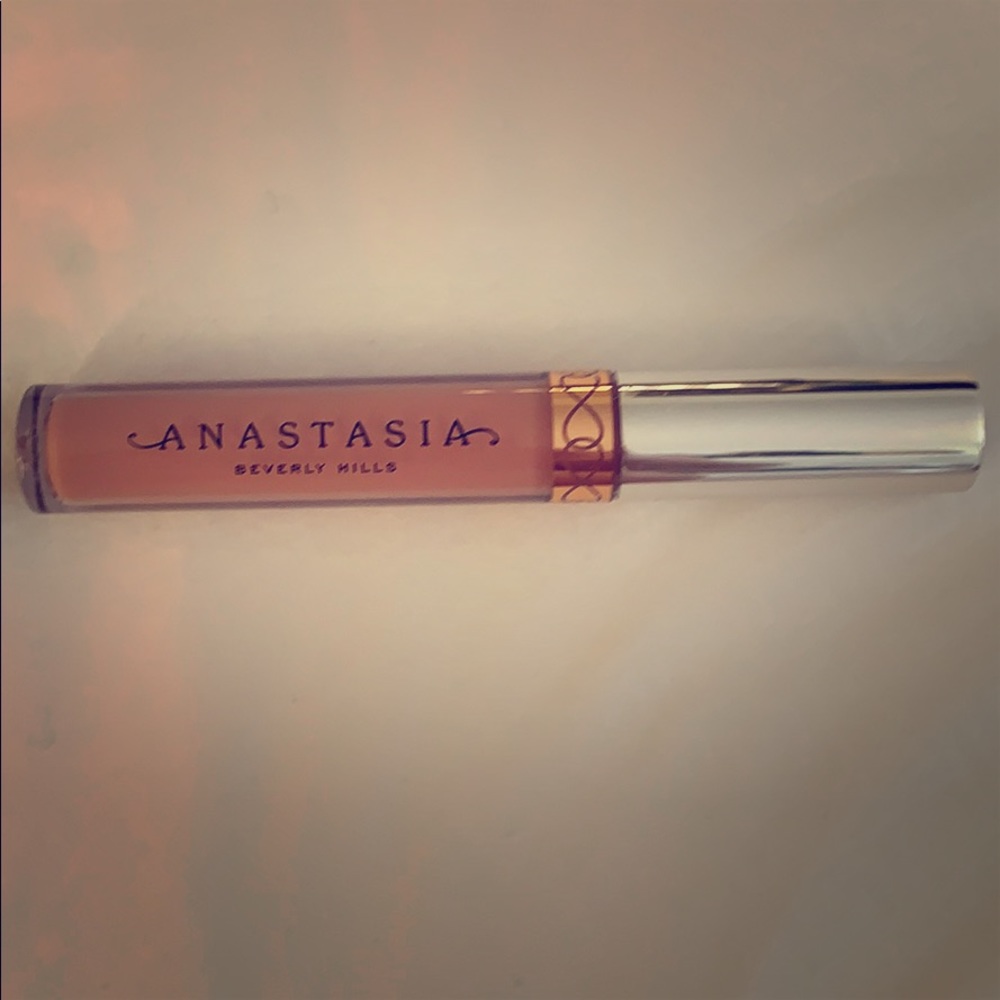 Anastasia pure hollywood liquid lipstick!